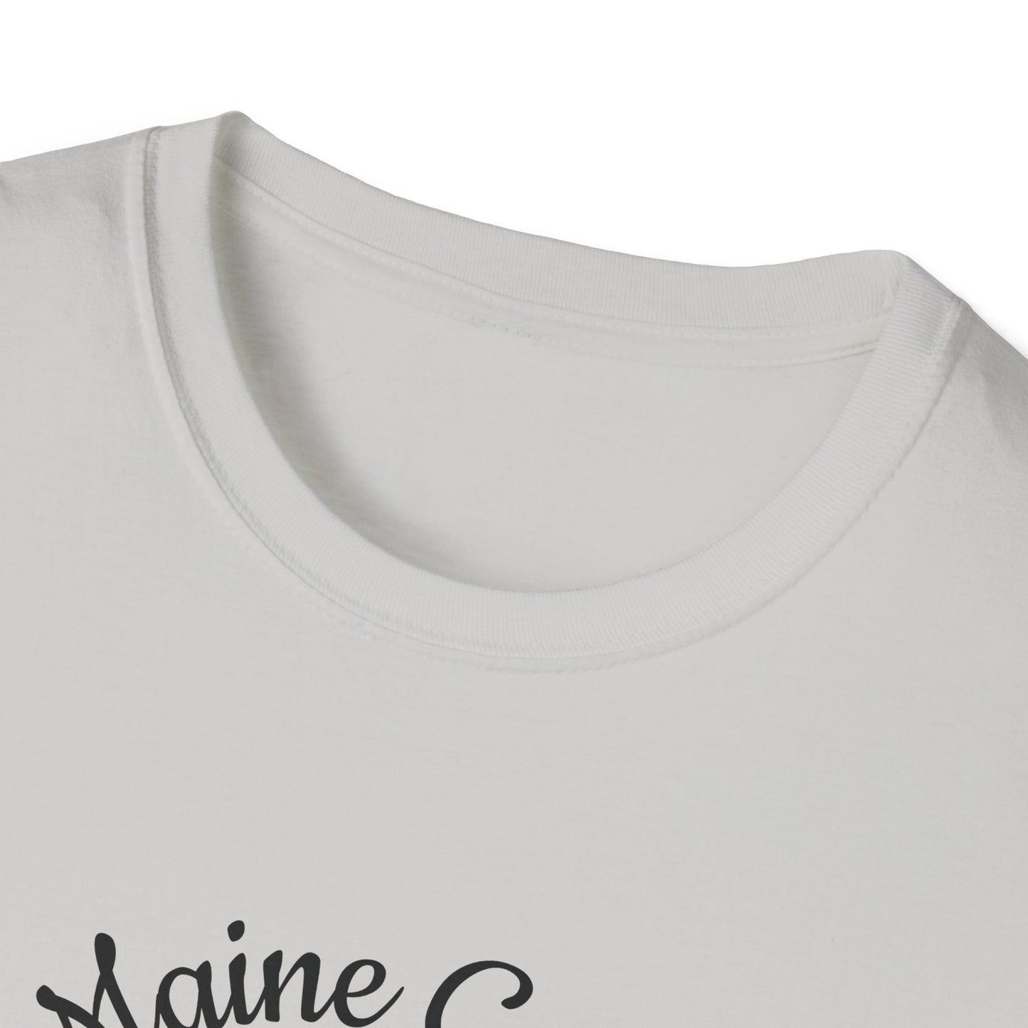 Maine Coon Cat T-Shirt – Detailed Illustration & Paw Print Back Design